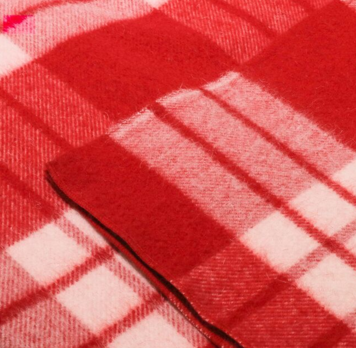 Organic sheep wool blanket