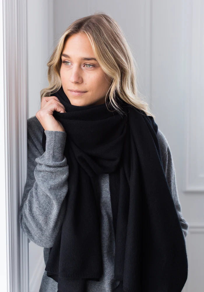 Oversized cashmere blanket scarf